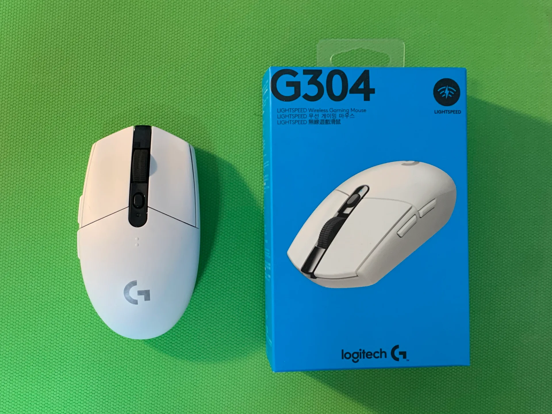 Logitech G304